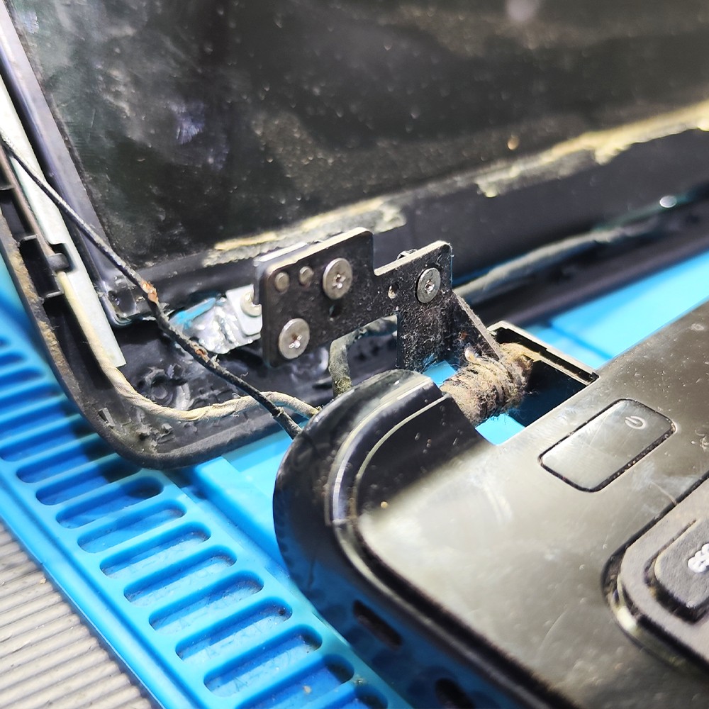 Reparación de bisagras